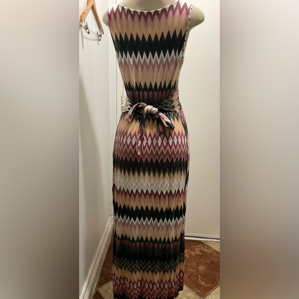 Design History Petite women’s Chevron Maxi multicolored dress size PM - Picture 4 of 5